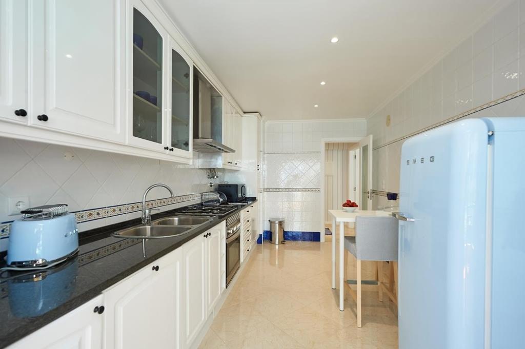 Oceanario 2 Bedroom Apartment - Sea View And Pool Кашкайш Екстериор снимка